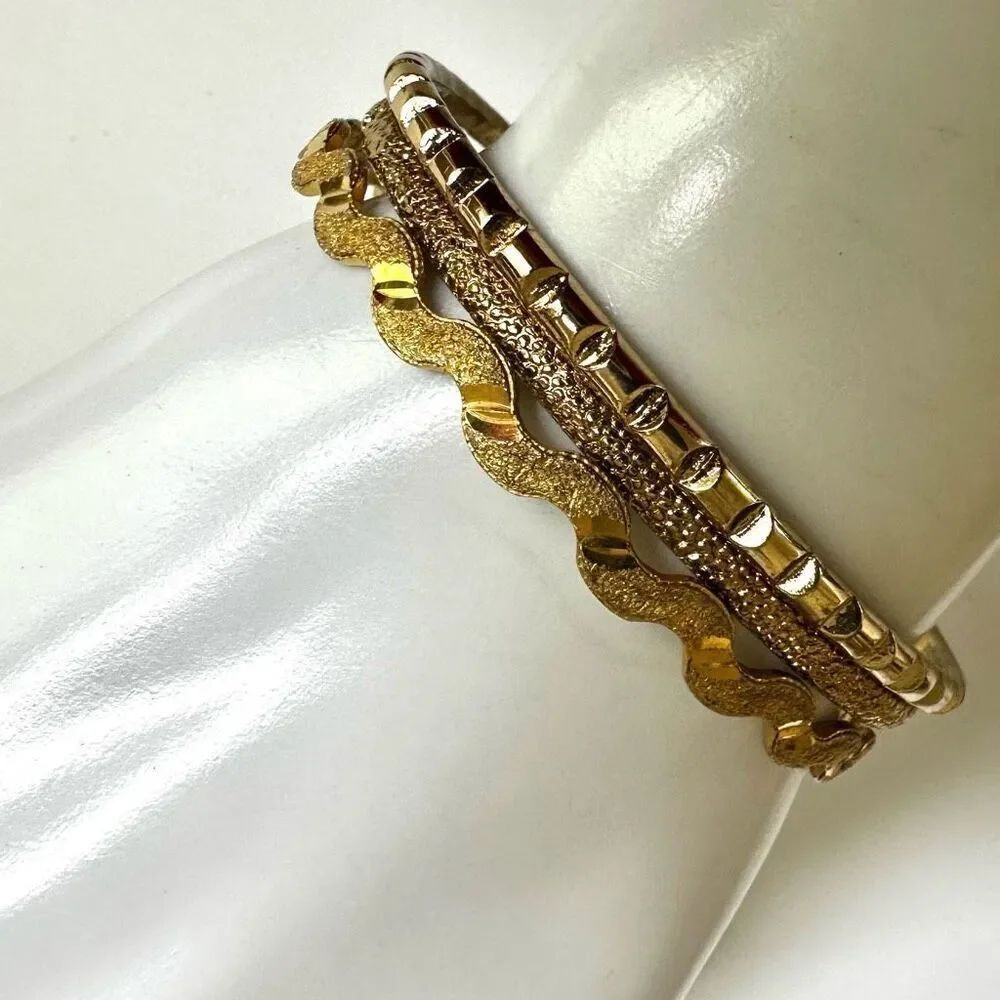 Gold tone bangle bracelets -Bundle of 3